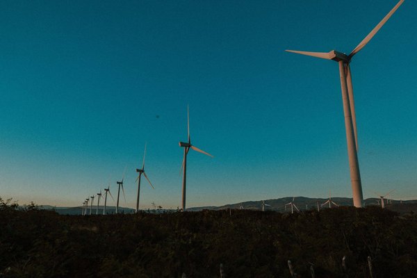 Les avantages économiques des énergies renouvelables pour les entreprises et les gouvernements